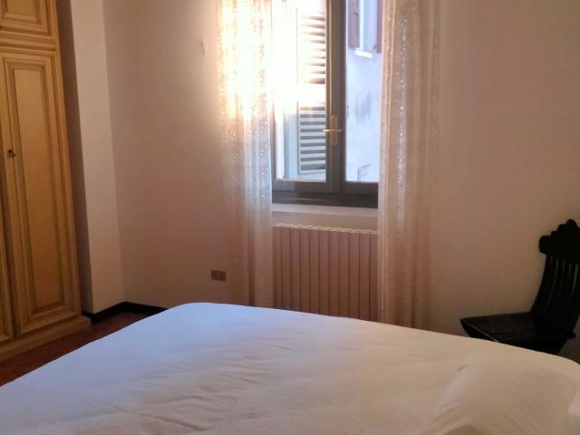 Room in Corso Giuseppe Garibaldi, Brescia for 210 m² with 5 bedrooms
