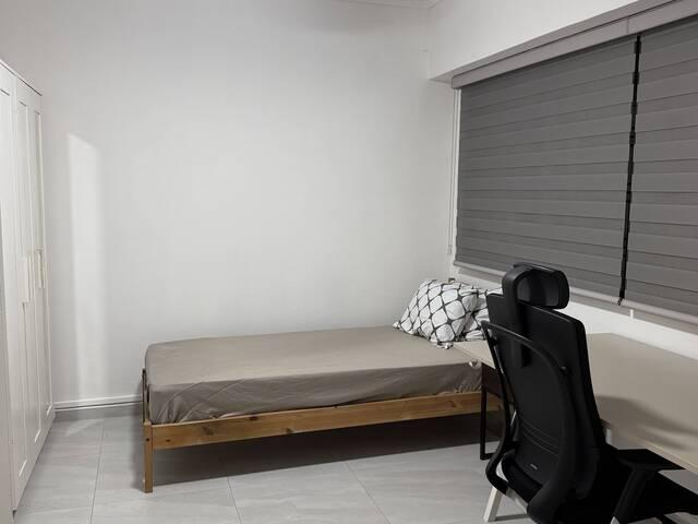 room in Jurong West