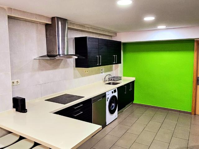 Room in Luxury designer flat center of Alicante