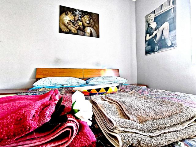 Room in Largo Tel Aviv, Milano for 75 m² with 2 bedrooms