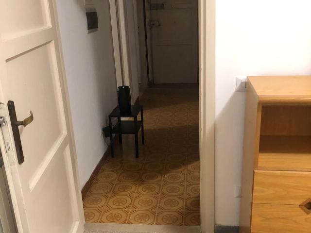 Room in Piazza Erasmo Piaggio, Roma for 20 m² with 3 bedrooms