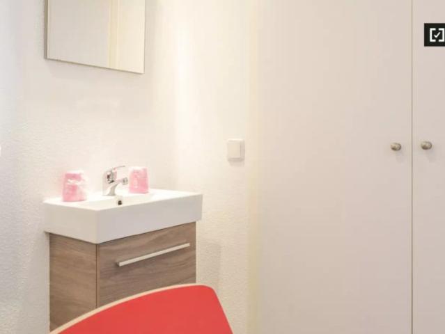 Room in student residence in Moncloa, Madrid