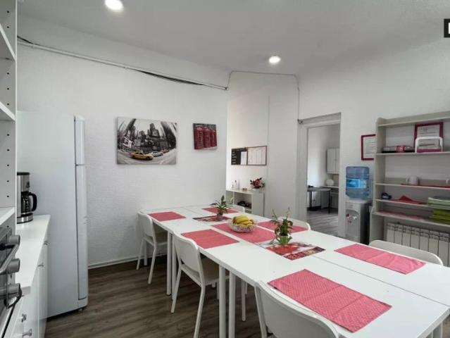 Room in student residence in Moncloa, Madrid