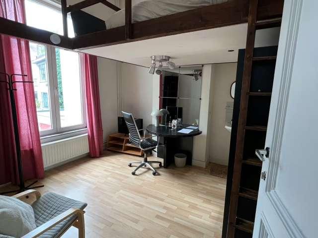 Room in shared 6 bed apt for rent, Châtelaine, Brussels