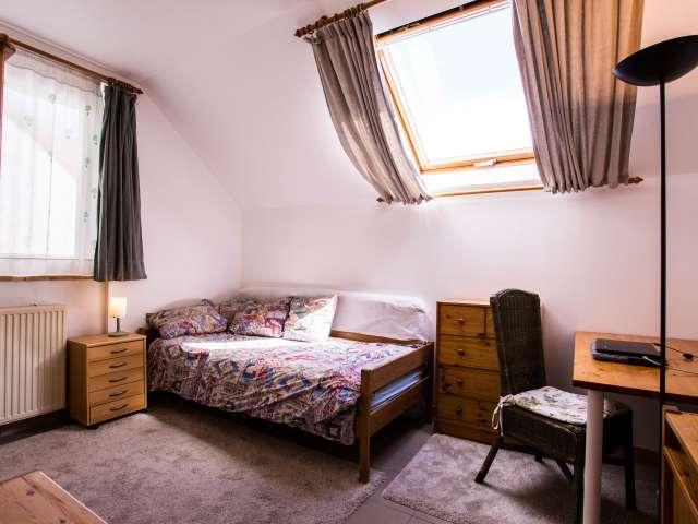 Room in shared apartment for rent in Brussels