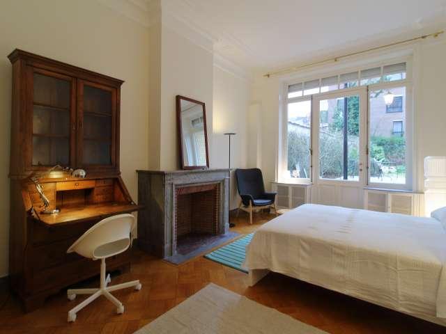 Room in shared apartment for rent in Brussels