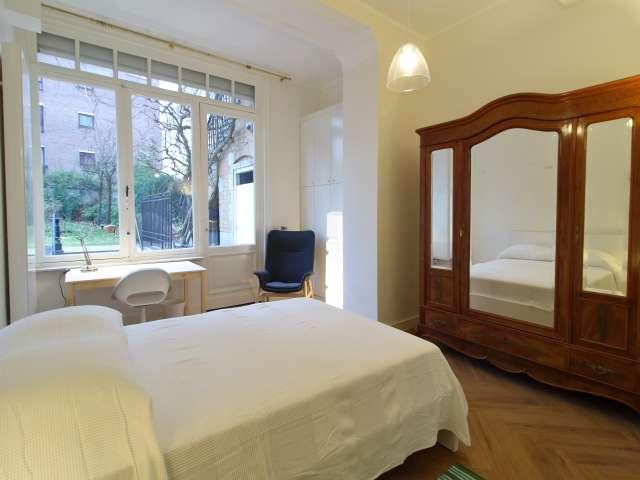 Room in shared apartment for rent in Brussels