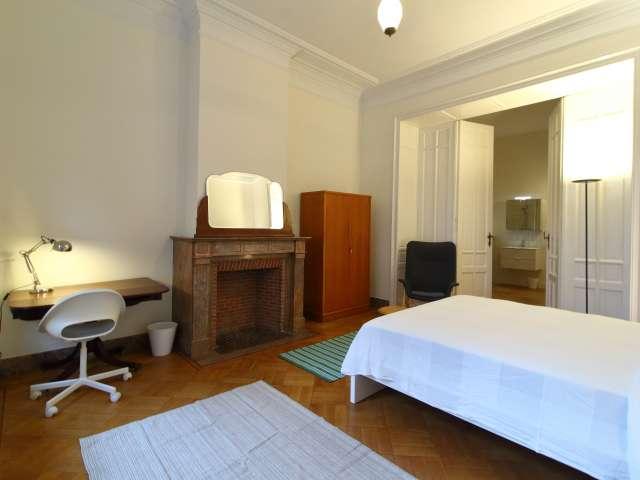 Room in shared apartment for rent in Brussels