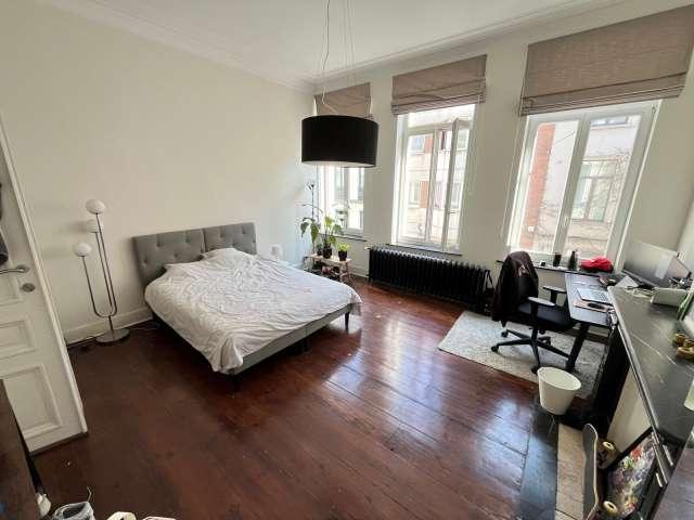 Room in shared apartment for rent in Matonge, Brussels