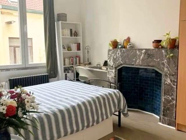 Room in shared apartment in Anderlecht