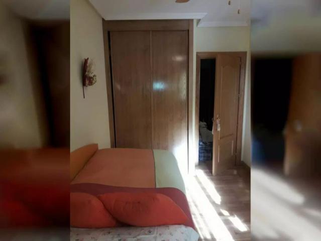 Room in shared apartment in Alcala De Henares