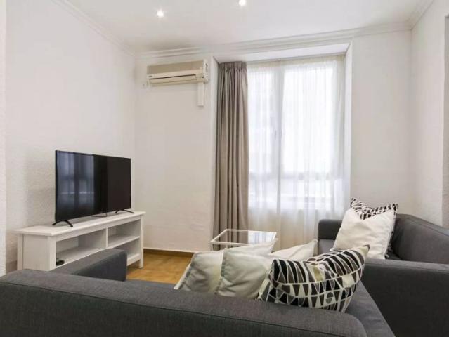 Room in shared apartment in Alicante Only girls