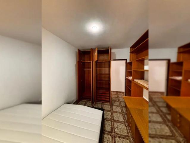Room in shared apartment in Barcelona