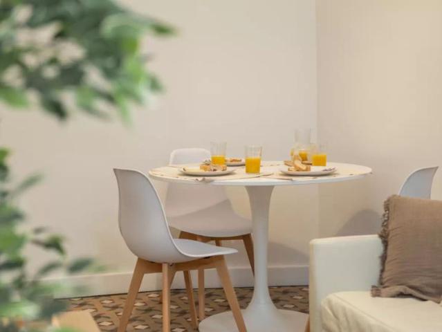 Room in shared apartment in Barcelona