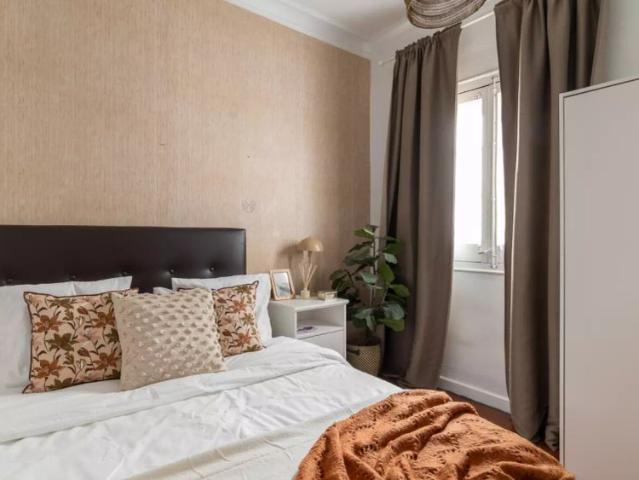Room in shared apartment in Barcelona