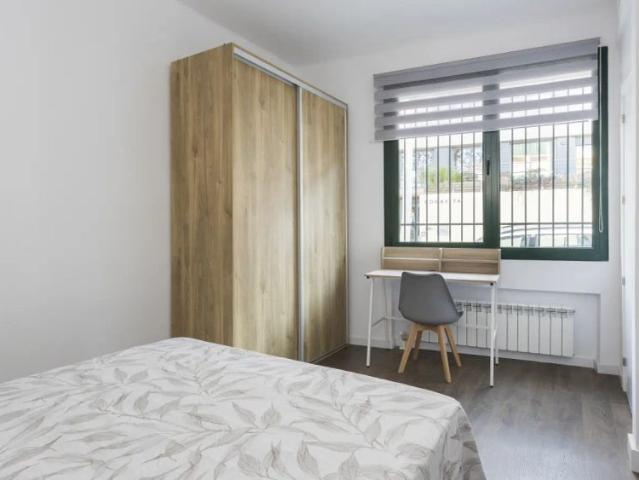Room in shared apartment in Barcelona