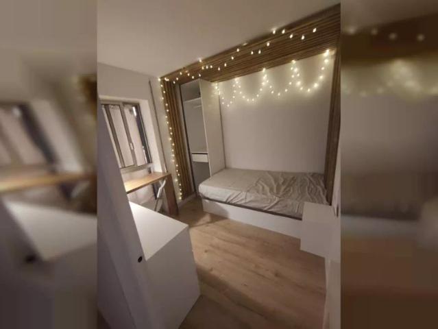 Room in shared apartment in Barcelona