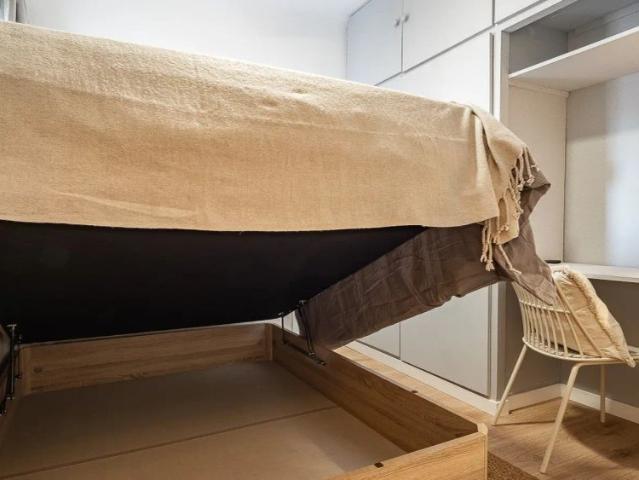 Room in shared apartment in Barcelona