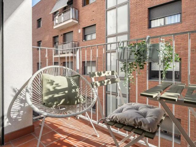 Room in shared apartment in Barcelona