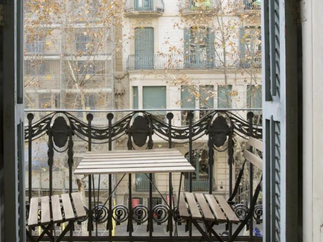 Room in shared apartment in Barcelona