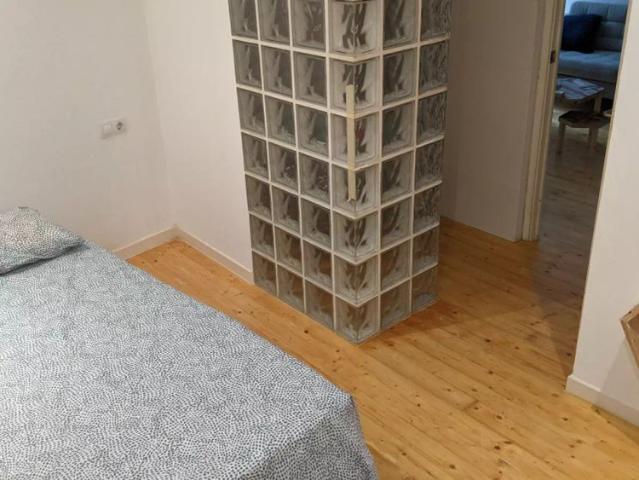 Room in shared apartment in Barcelona