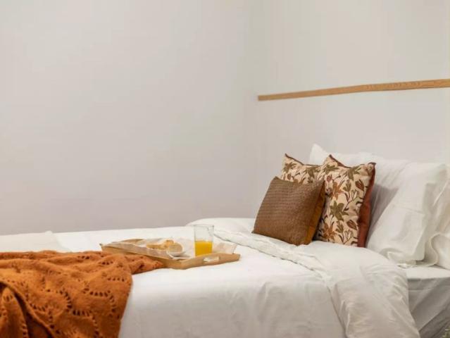 Room in shared apartment in Barcelona
