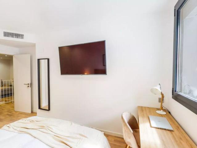 Room in shared apartment in Barcelona