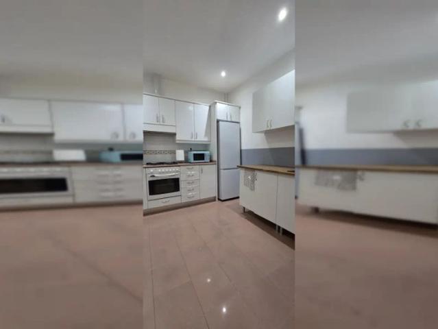 Room in shared apartment in Barcelona