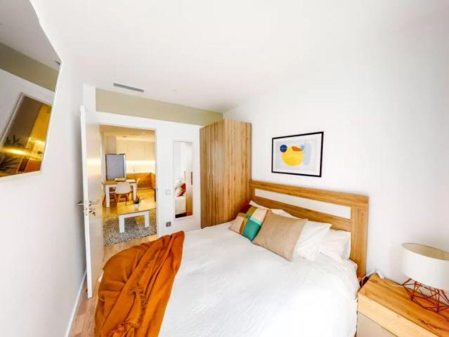 Room in shared apartment in Barcelona