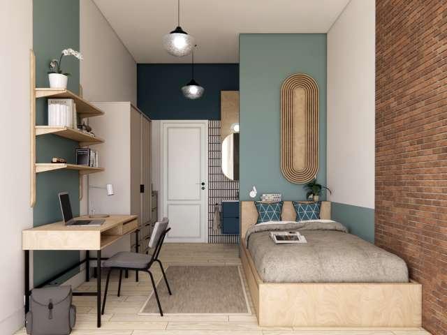 Room in shared apartment in Bruxelles