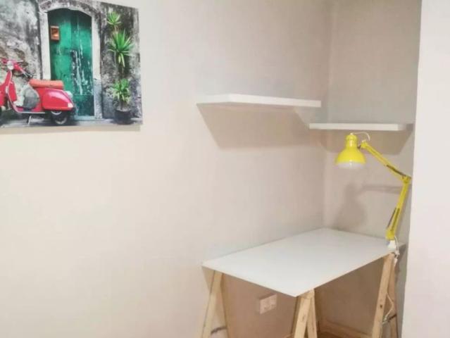 Room in shared apartment in Granada