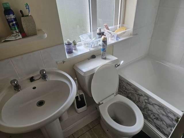 Room in shared apartment in Dublin 24
