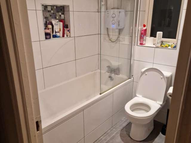Room in shared apartment in Dublin 24