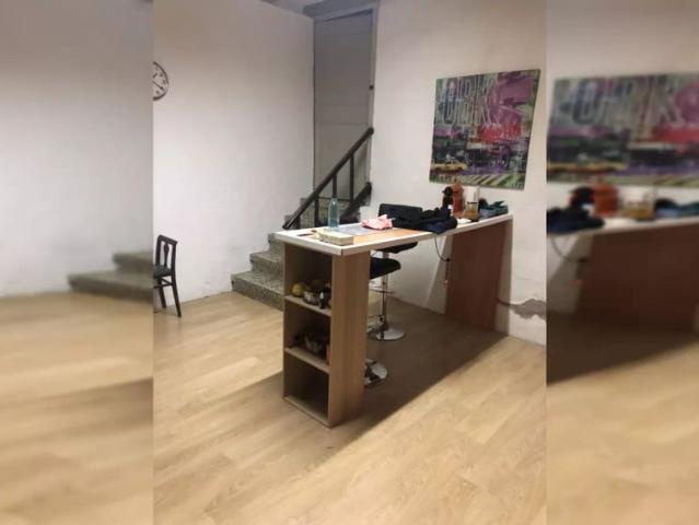 Room in shared apartment in Esplugues de Llobregat