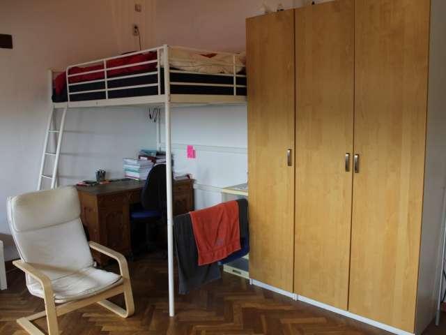 Room in shared apartment in Liege