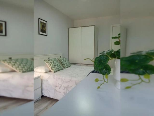Room in shared apartment in Madrid