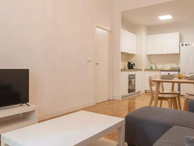 Room in shared apartment in Madrid