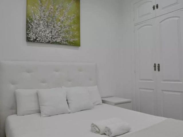 Room in shared apartment in Madrid