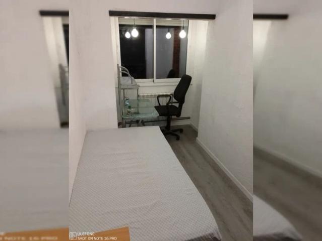 Room in shared apartment in Madrid