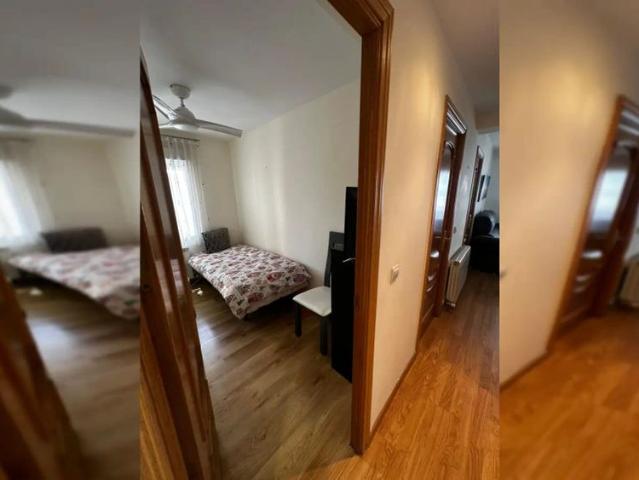 Room in shared apartment in Madrid