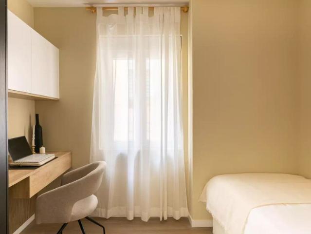 Room in shared apartment in Madrid