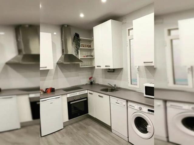 Room in shared apartment in Madrid