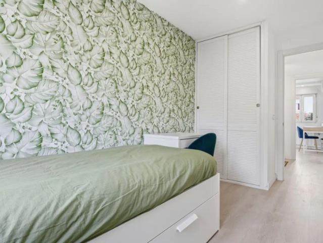 Room in shared apartment in Madrid