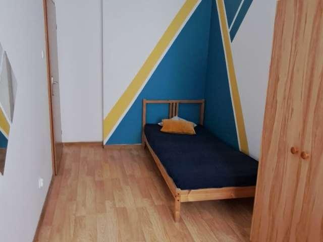 Room in shared apartment in Pozna?