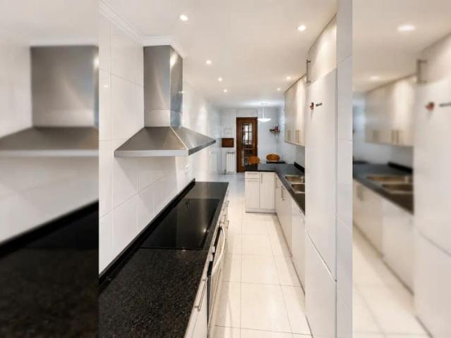 Room in shared apartment in Pamplona