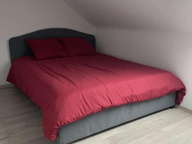 Room in a shared 5 bedroom apartment, Waterloo