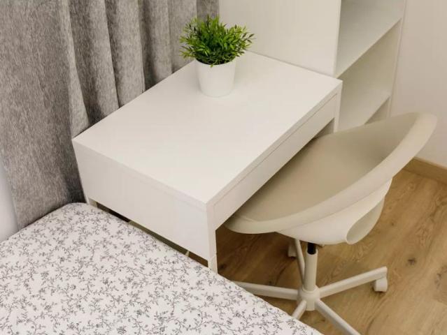 Room in shared apartment in Valencia