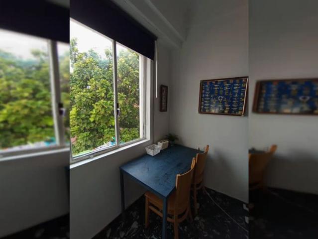 Room in shared apartment in València