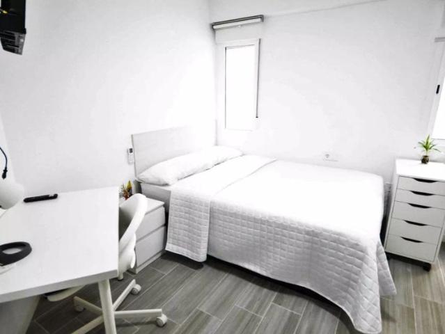 Room in shared apartment in Valencia