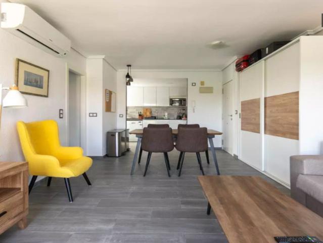 Room in shared apartment in Valencia